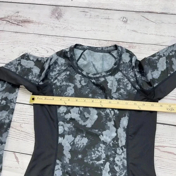 Athleta Runaway Long Sleeve Workout Top - Picture 7 of 8